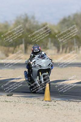 media/Jan-15-2026-Racers Edge (Thu) [[dfebeb70ab]]/2-A Group/Session 5 Turn 2/